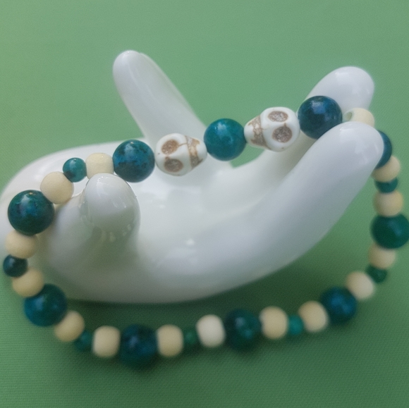 💀 Cyan Skulls Bracelet - Picture 3 of 5